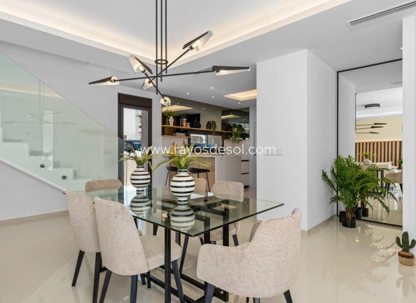 3 soverom Villa til salgs i Rojales med svømmebasseng - € 884 450 (Ref: 9322187)