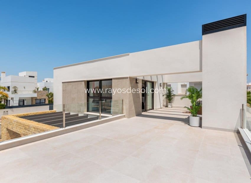 3 soverom Villa til salgs i Rojales med svømmebasseng - € 884 450 (Ref: 9322187)