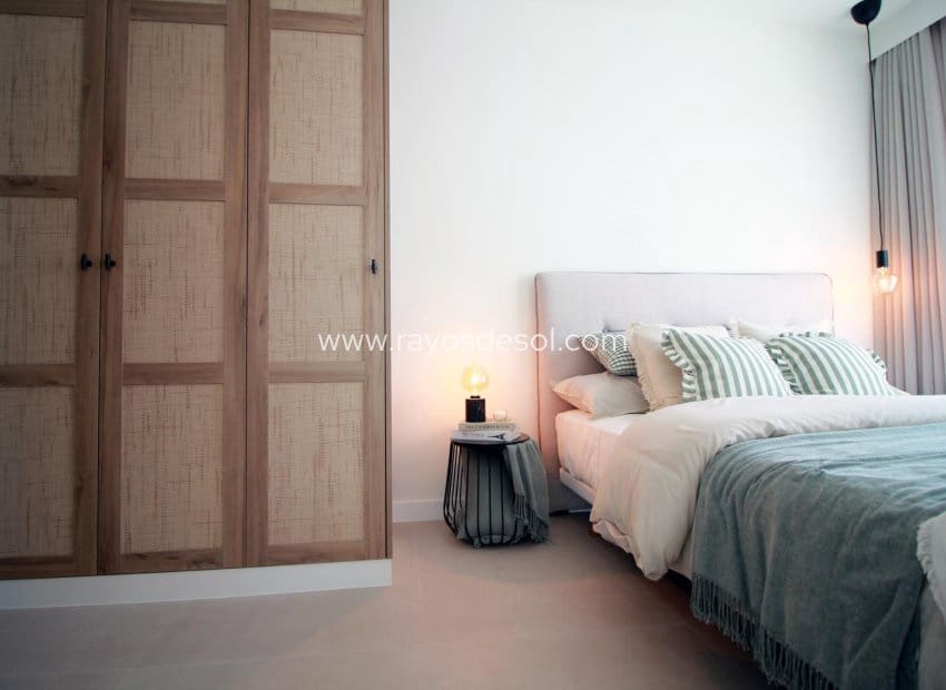 2 slaapkamer Appartement te koop in Torre de la Horadada met zwembad - € 375.000 (Ref: 9322191)