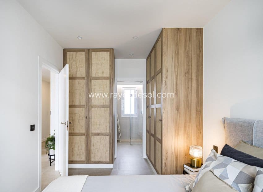 2 bedroom Apartment for sale in Torre de la Horadada with pool - € 385,000 (Ref: 9322192)