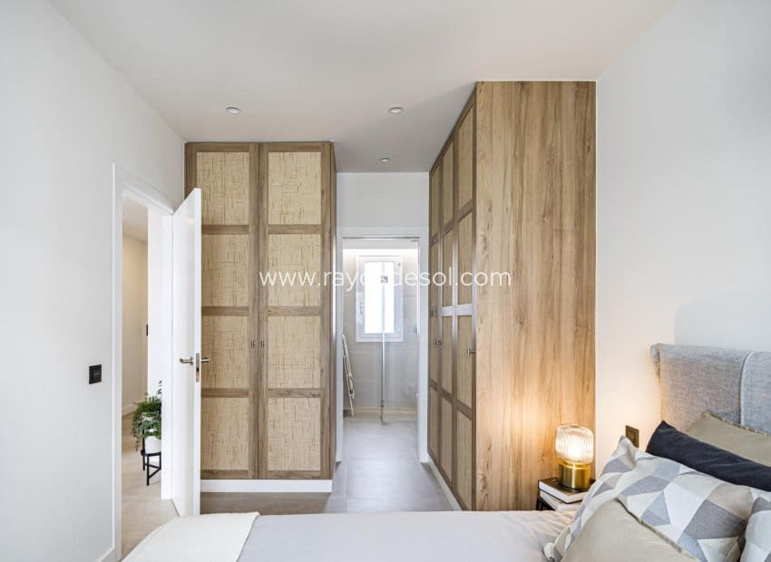 2 quarto Apartamento para venda em Torre de la Horadada com piscina - 395 000 € (Ref: 9322192)