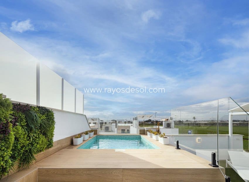 2 quarto Apartamento para venda em Torre de la Horadada com piscina - 395 000 € (Ref: 9322192)