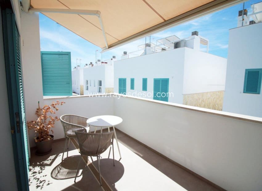 2 quarto Apartamento para venda em Torre de la Horadada com piscina - 395 000 € (Ref: 9322192)