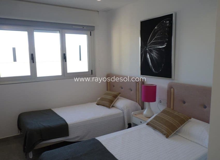 3 bedroom Bungalow for sale in Pilar de la Horadada with pool - € 370,000 (Ref: 9322198)