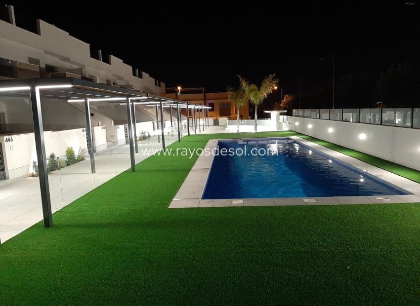 3 bedroom Bungalow for sale in Pilar de la Horadada with pool - € 370,000 (Ref: 9322198)