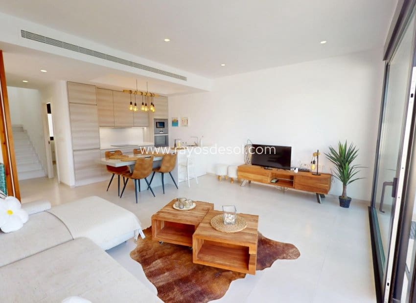 3 slaapkamer Villa te koop in Santiago de la Ribera met zwembad - € 399.000 (Ref: 9330057)