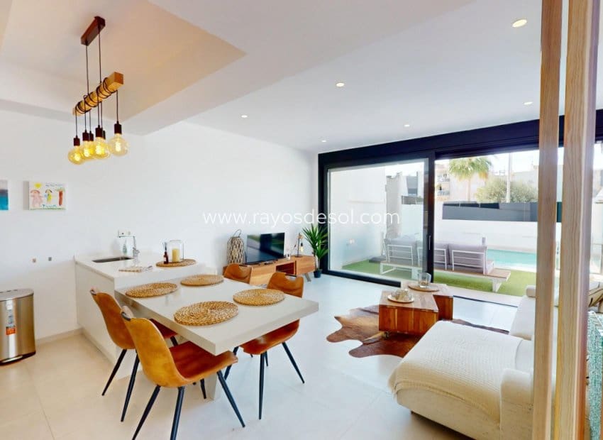 3 slaapkamer Villa te koop in Santiago de la Ribera met zwembad - € 399.000 (Ref: 9330057)