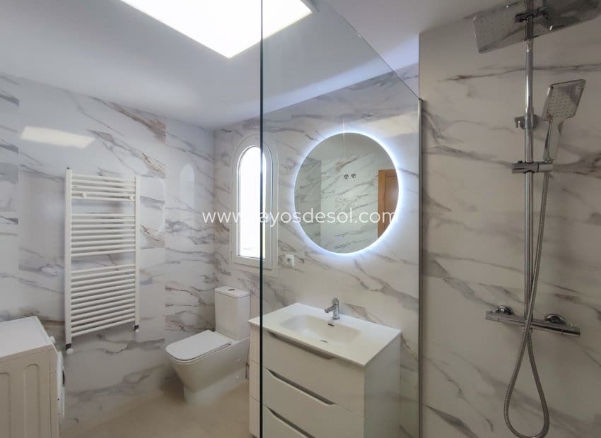 2 makuuhuone Huoneisto myytävänä paikassa Sucina mukana uima-altaan - 169 950 € (Ref: 9343312)