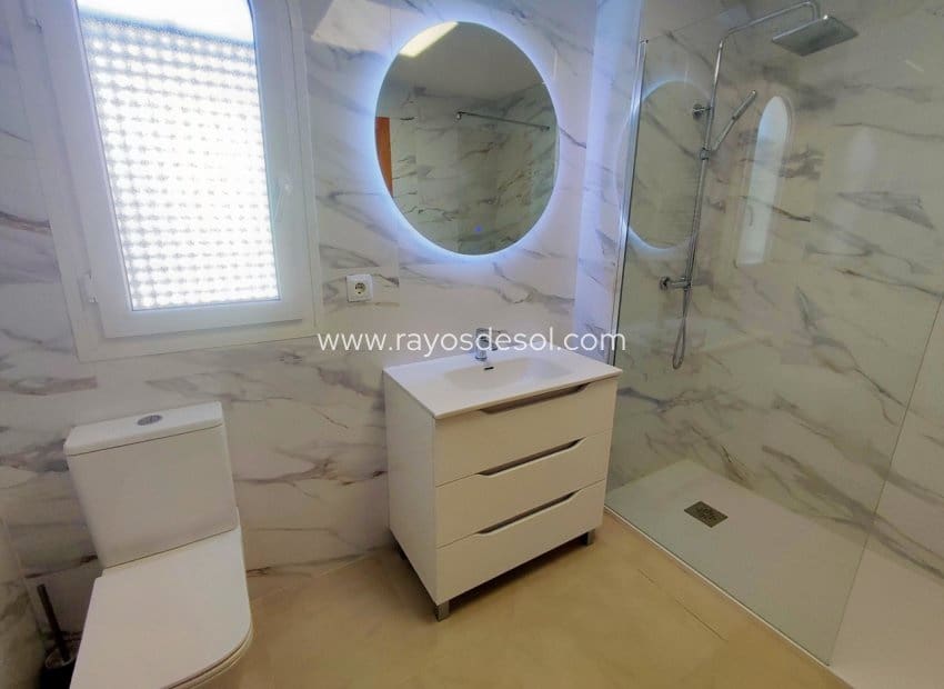 2 makuuhuone Huoneisto myytävänä paikassa Sucina mukana uima-altaan - 169 950 € (Ref: 9343312)