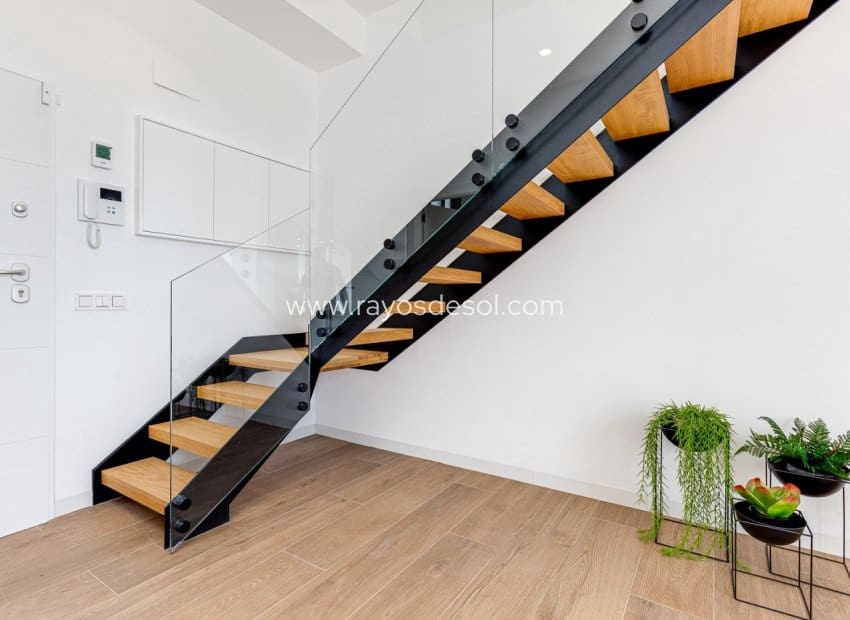 4 bedroom Villa for sale in Finestrat with pool - € 650,000 (Ref: 9343313)