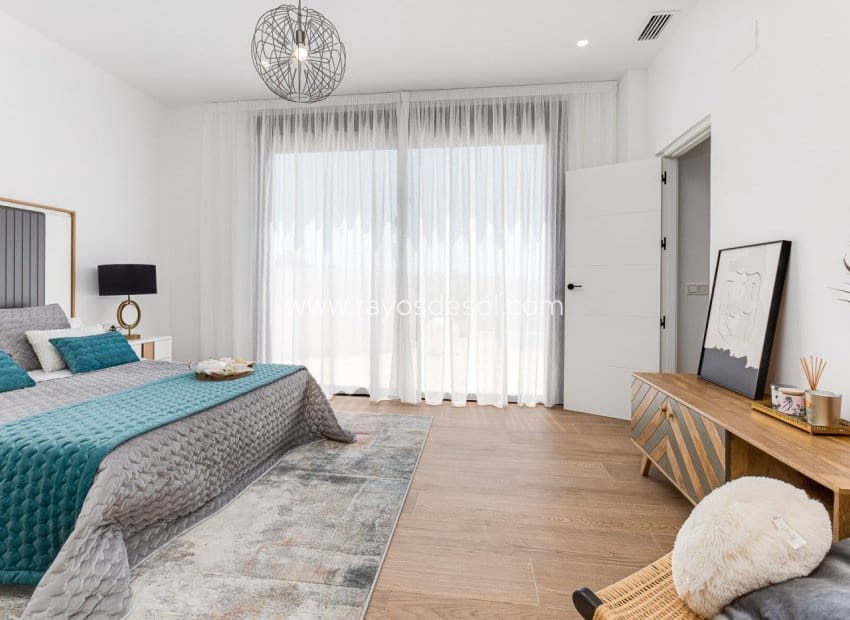 3 bedroom Villa for sale in Finestrat with pool - € 695,000 (Ref: 9343314)