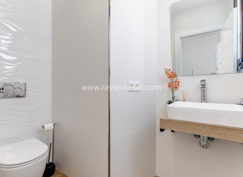 3 bedroom Villa for sale in Finestrat with pool - € 695,000 (Ref: 9343314)