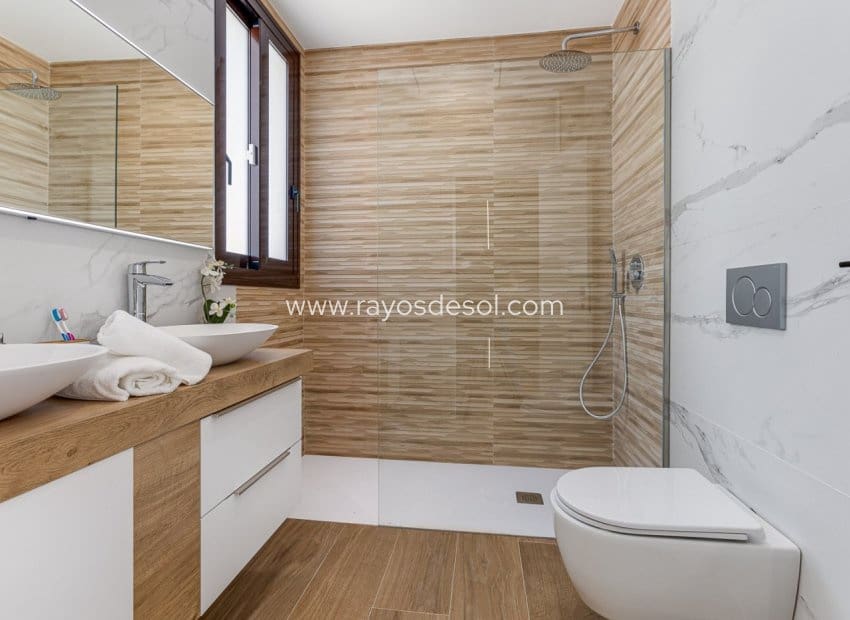 3 bedroom Villa for sale in Finestrat with pool - € 695,000 (Ref: 9343314)