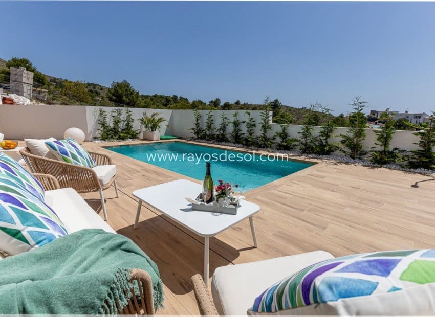 3 bedroom Villa for sale in Finestrat with pool - € 695,000 (Ref: 9343314)