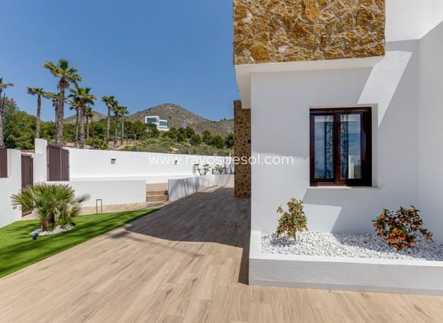 3 slaapkamer Villa te koop in Finestrat Pueblo, Finestrat met zwembad - € 735.000 (Ref: 9343314)