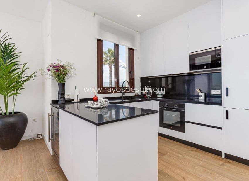 3 bedroom Villa for sale in Finestrat with pool - € 540,000 (Ref: 9343316)