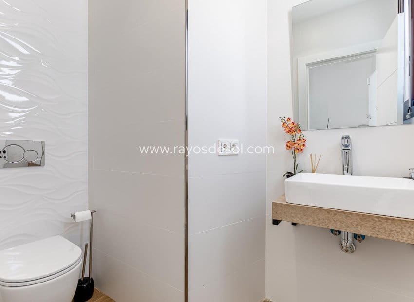 3 bedroom Villa for sale in Finestrat with pool - € 540,000 (Ref: 9343316)