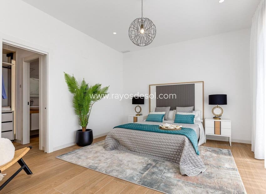 3 bedroom Villa for sale in Finestrat with pool - € 850,000 (Ref: 9343316)