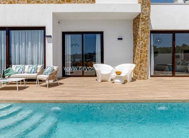 3 slaapkamer Villa te koop in Finestrat Pueblo, Finestrat met zwembad - € 920.000 (Ref: 9343316)