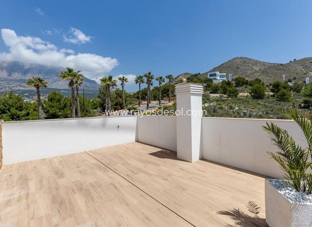 3 slaapkamer Villa te koop in Finestrat Pueblo, Finestrat met zwembad - € 920.000 (Ref: 9343316)