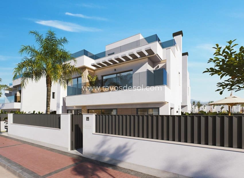 4 makuuhuone Huvila myytävänä paikassa Torre-Pacheco mukana uima-altaan - 785 000 € (Ref: 9348510)