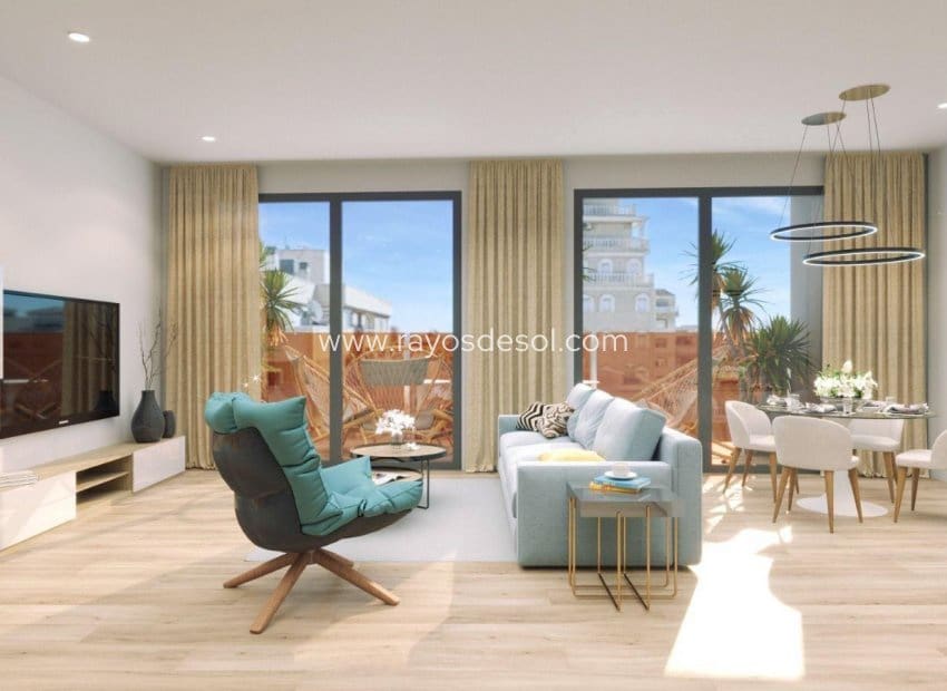 2 soverom Penthouse til salgs i Torrevieja med svømmebasseng - € 349 000 (Ref: 9380126)