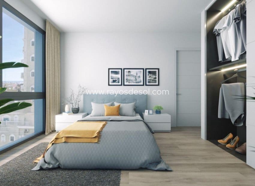 2 soverom Penthouse til salgs i Torrevieja med svømmebasseng - € 349 000 (Ref: 9380126)