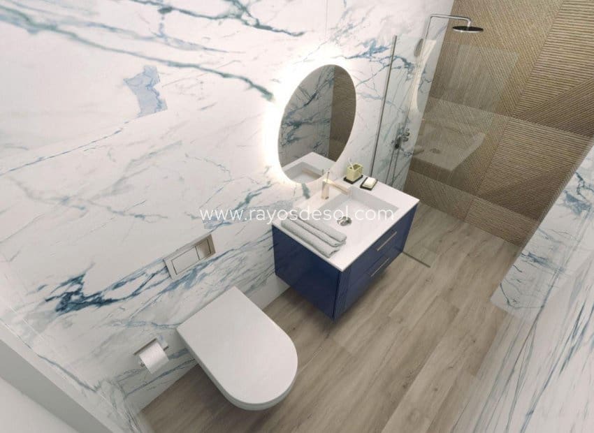 2 soverom Penthouse til salgs i Torrevieja med svømmebasseng - € 349 000 (Ref: 9380126)