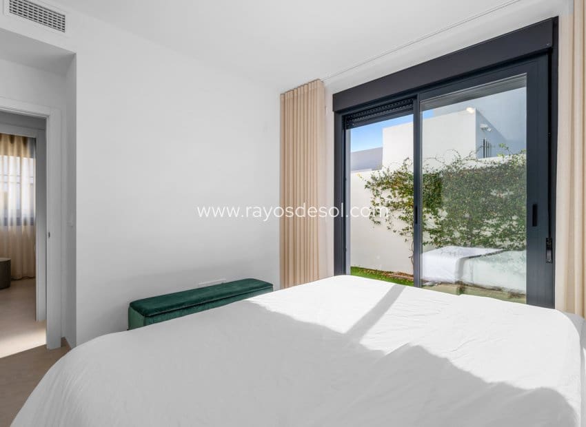 3 soverom Villa til salgs i Mar de Cristal med svømmebasseng - € 470 000 (Ref: 9380136)