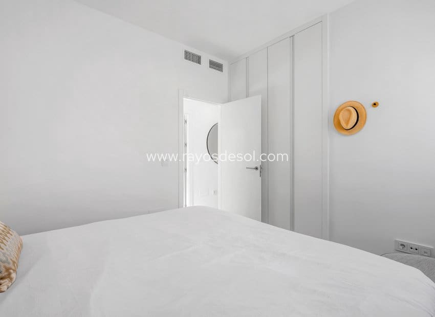 3 soverom Villa til salgs i Mar de Cristal med svømmebasseng - € 470 000 (Ref: 9380136)