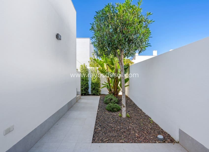 3 soverom Villa til salgs i Mar de Cristal med svømmebasseng - € 470 000 (Ref: 9380136)