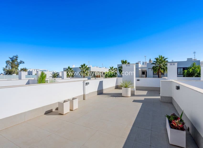 3 soverom Villa til salgs i Mar de Cristal med svømmebasseng - € 470 000 (Ref: 9380136)