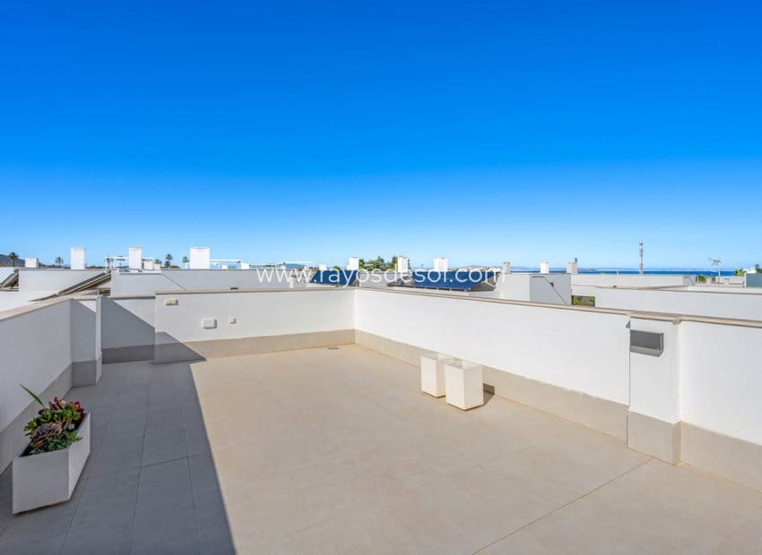 3 soverom Villa til salgs i Mar de Cristal med svømmebasseng - € 470 000 (Ref: 9380136)