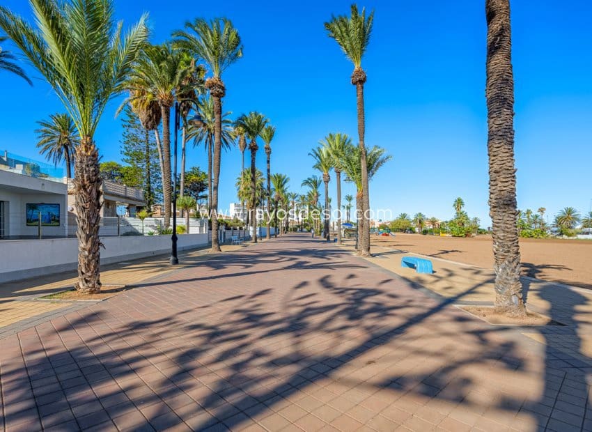 3 soverom Villa til salgs i Mar de Cristal med svømmebasseng - € 470 000 (Ref: 9380136)