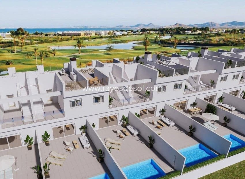 3 makuuhuone Omakotitalo myytävänä paikassa Los Alcazares mukana uima-altaan - 382 000 € (Ref: 9380757)