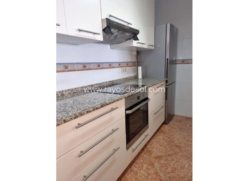 2 bedroom Apartment for sale in La Villajoyosa / Vila Joiosa with garage - € 350,000 (Ref: 9395473)