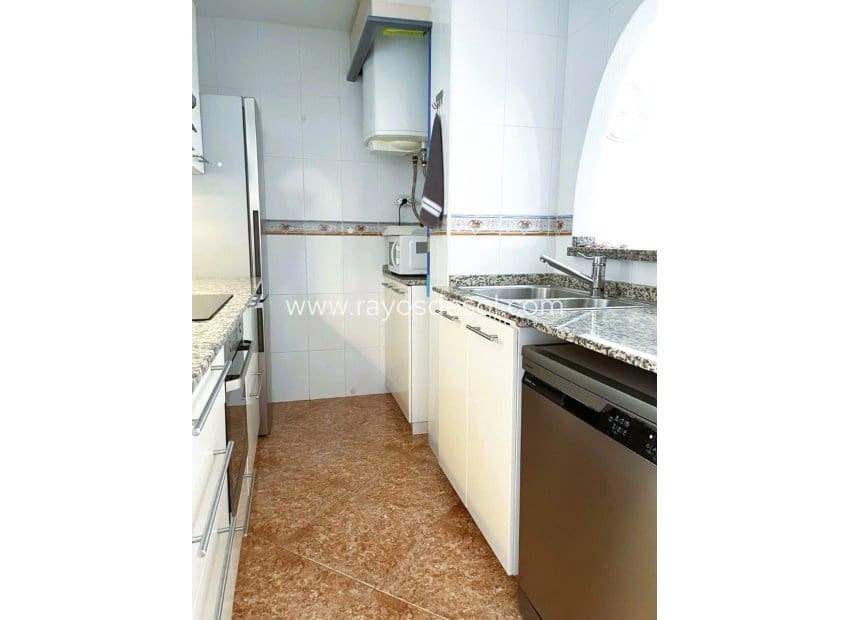 2 bedroom Apartment for sale in La Villajoyosa / Vila Joiosa with garage - € 350,000 (Ref: 9395473)