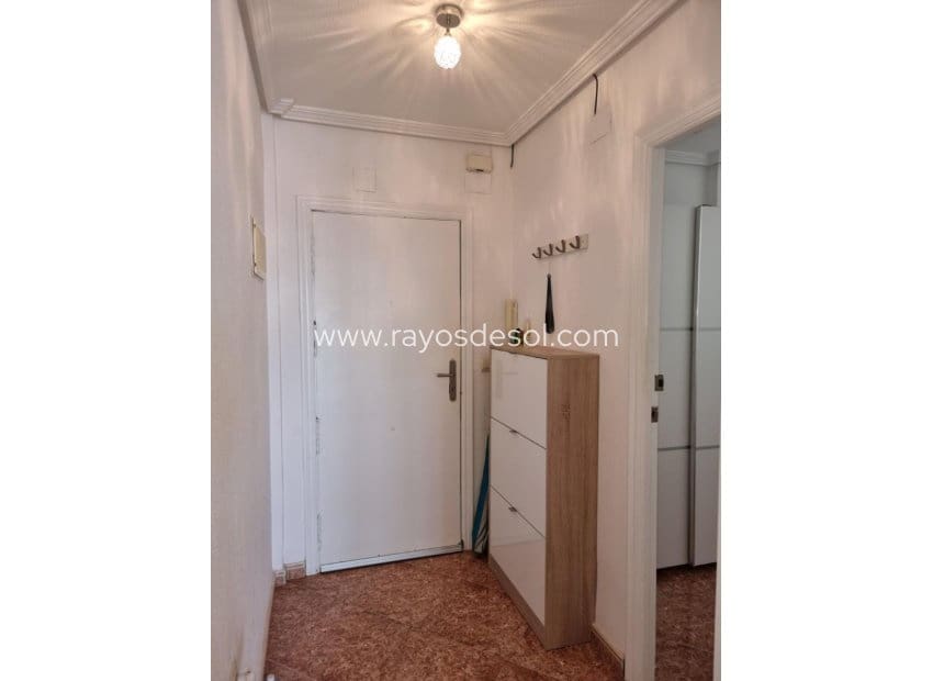 2 bedroom Apartment for sale in La Villajoyosa / Vila Joiosa with garage - € 350,000 (Ref: 9395473)