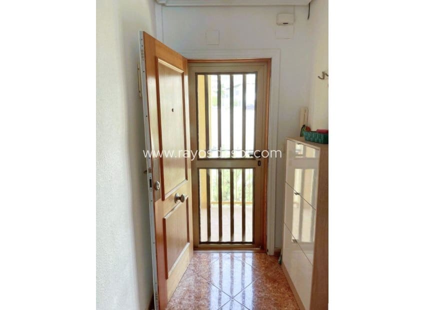 2 bedroom Apartment for sale in La Villajoyosa / Vila Joiosa with garage - € 350,000 (Ref: 9395473)