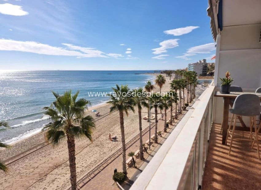 2 bedroom Apartment for sale in La Villajoyosa / Vila Joiosa with garage - € 350,000 (Ref: 9395473)