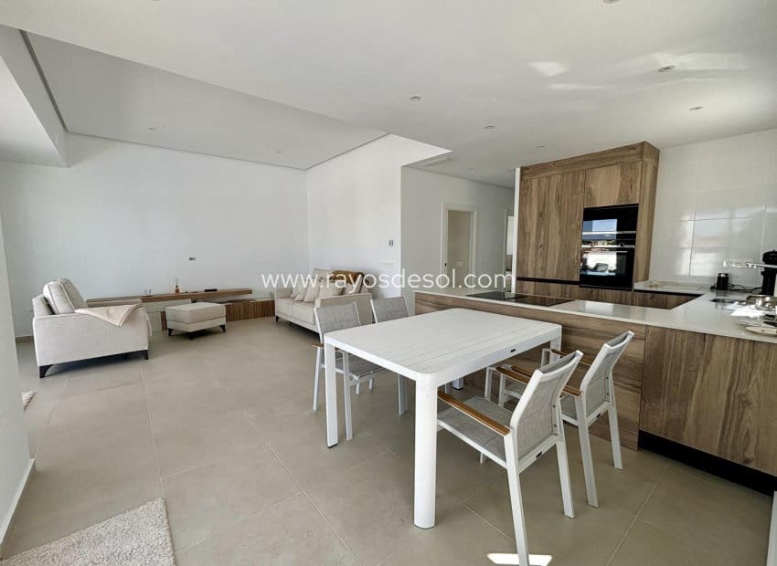 3 chambre Villa/Maison à vendre à Atalaya Park avec piscine - 472 913 € (Ref: 9417906)