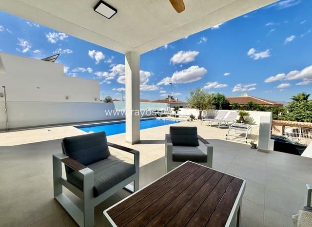 3 Zimmer Villa zu verkaufen in Atalaya Park, Benijófar mit Pool - 472.913 € (Ref: 9417906)