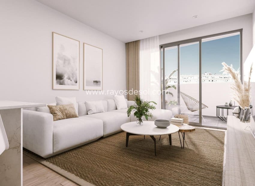 2 slaapkamer Penthouse te koop in Torrevieja met zwembad - € 359.000 (Ref: 9420613)