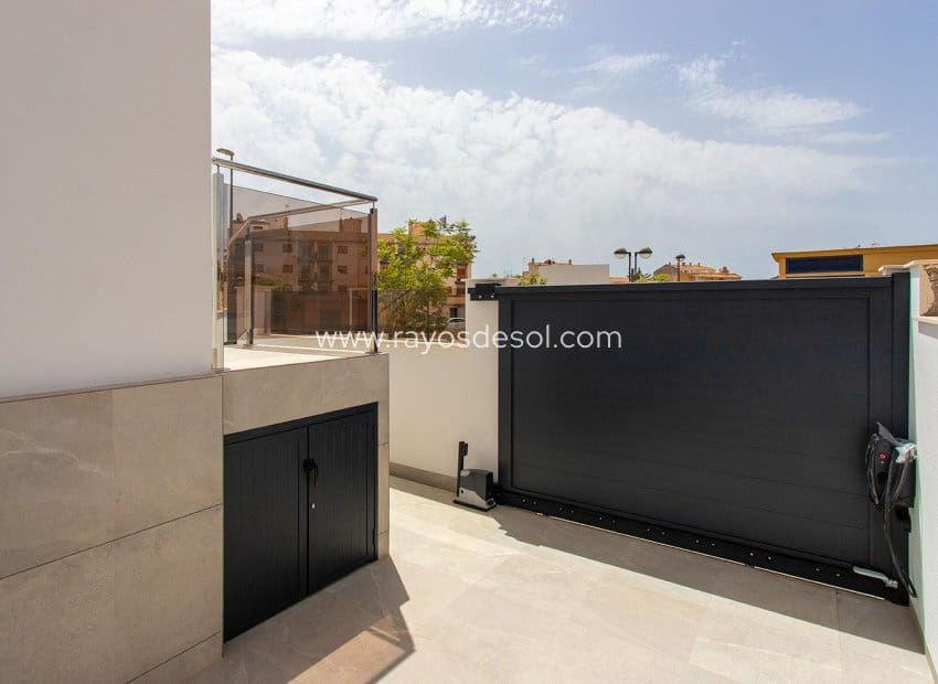 3 bedroom Villa for sale in Sucina with pool - € 359,900 (Ref: 9423959)