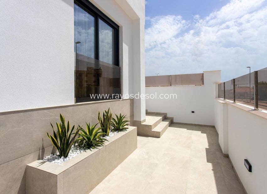 3 bedroom Villa for sale in Sucina with pool - € 359,900 (Ref: 9423959)