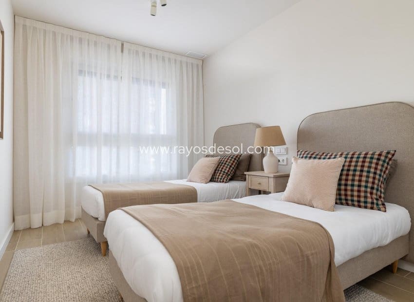 2 makuuhuone Huoneisto myytävänä paikassa Calpe / Calp mukana uima-altaan - 375 000 € (Ref: 9426654)