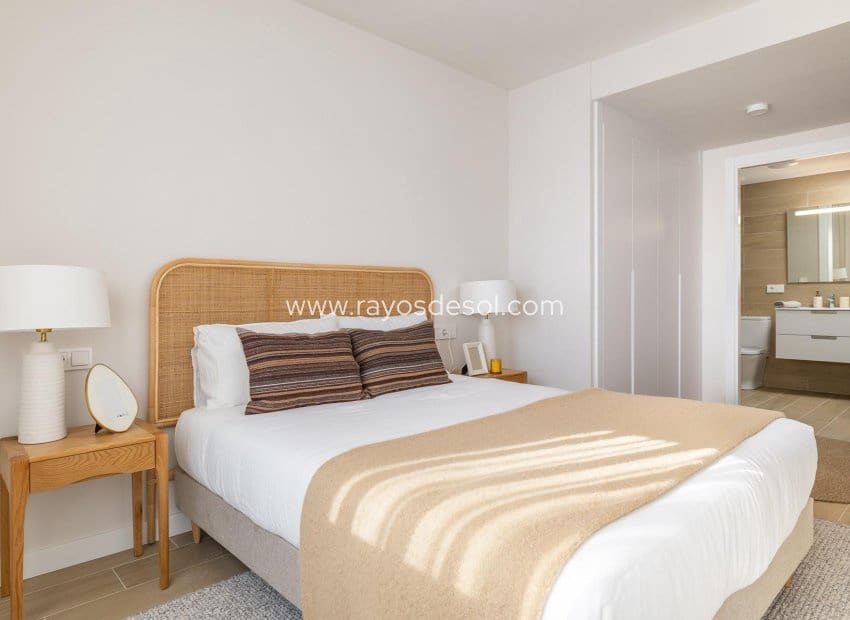 2 makuuhuone Huoneisto myytävänä paikassa Calpe / Calp mukana uima-altaan - 375 000 € (Ref: 9426654)