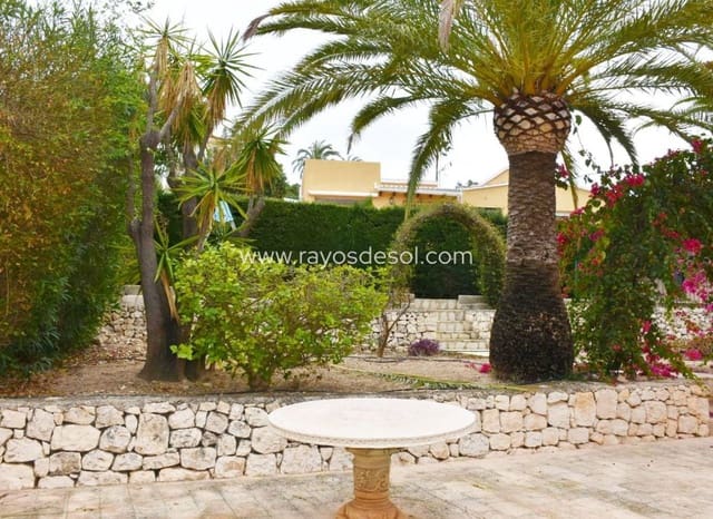 4 Zimmer Villa zu verkaufen in Benissa mit Pool - 615.000 € (Ref: 9426656)