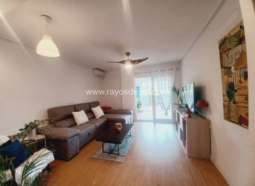 2 sypialnia Apartament na sprzedaż w Hacienda Riquelme z basenem - 155 000 € (Ref: 9435160)