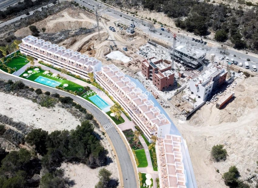 2 bedroom Apartment for sale in Finestrat with pool - € 289,900 (Ref: 9435161)